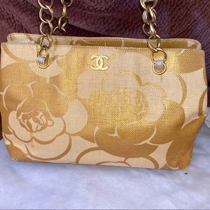 *AUTHENTIC CHANEL GOLD AND BEIGE HANDBAG